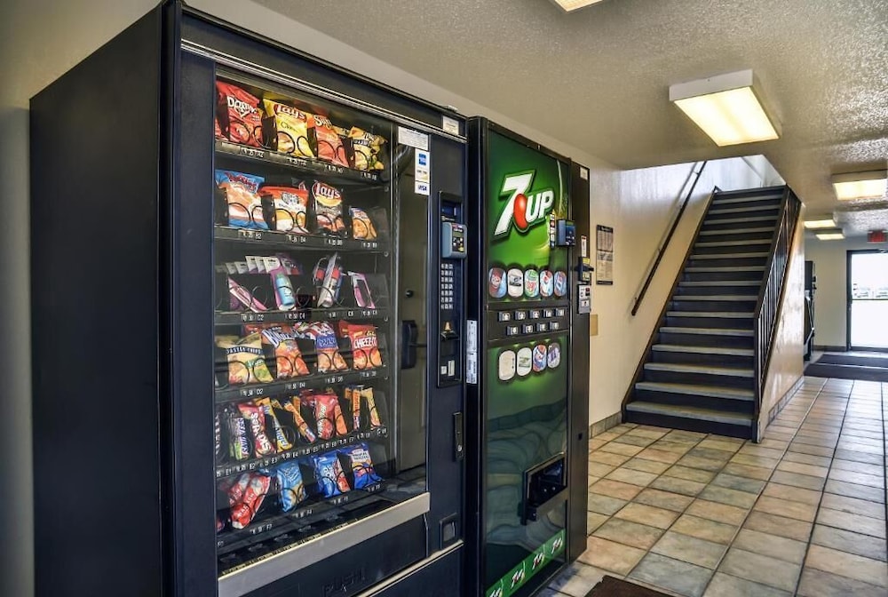 motel 6 saint joseph mo