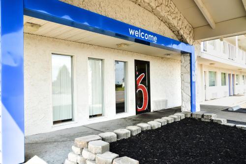 motel 6 saint joseph mo
