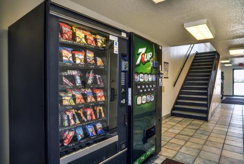 motel 6 saint joseph mo