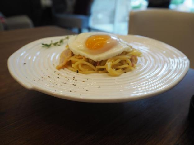 egg colony vacation home