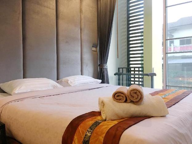 egg colony vacation home