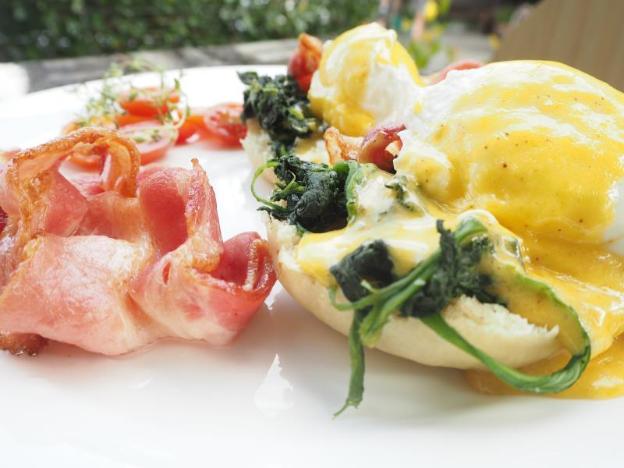 egg colony vacation home