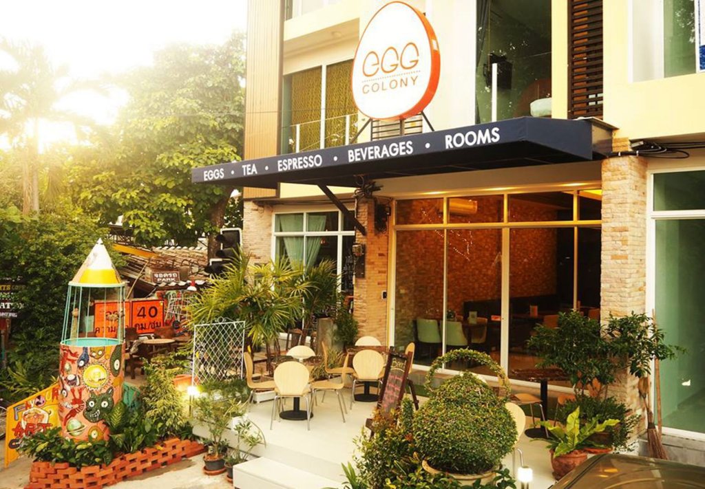 egg colony vacation home