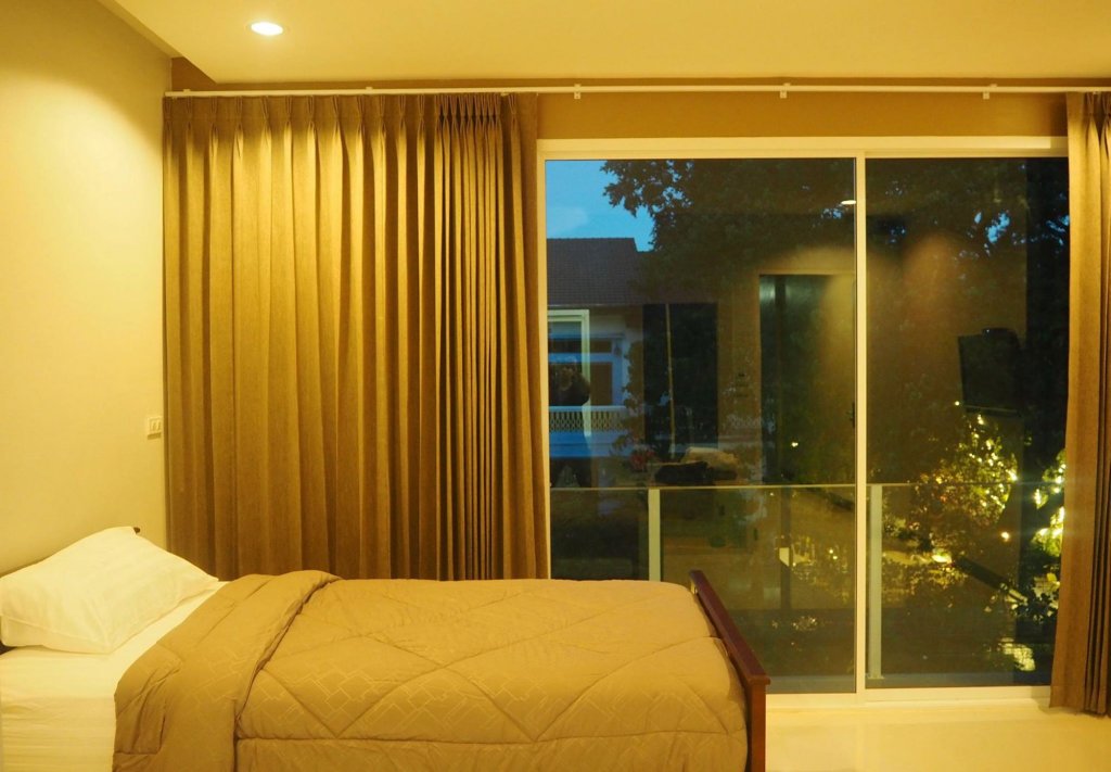 egg colony vacation home