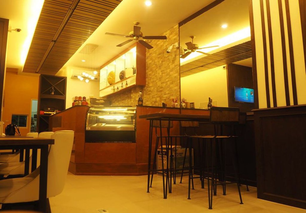 egg colony vacation home