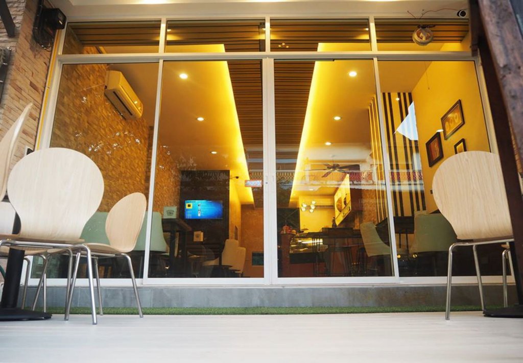 egg colony vacation home