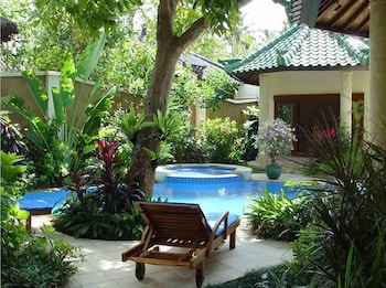bali emerald villas