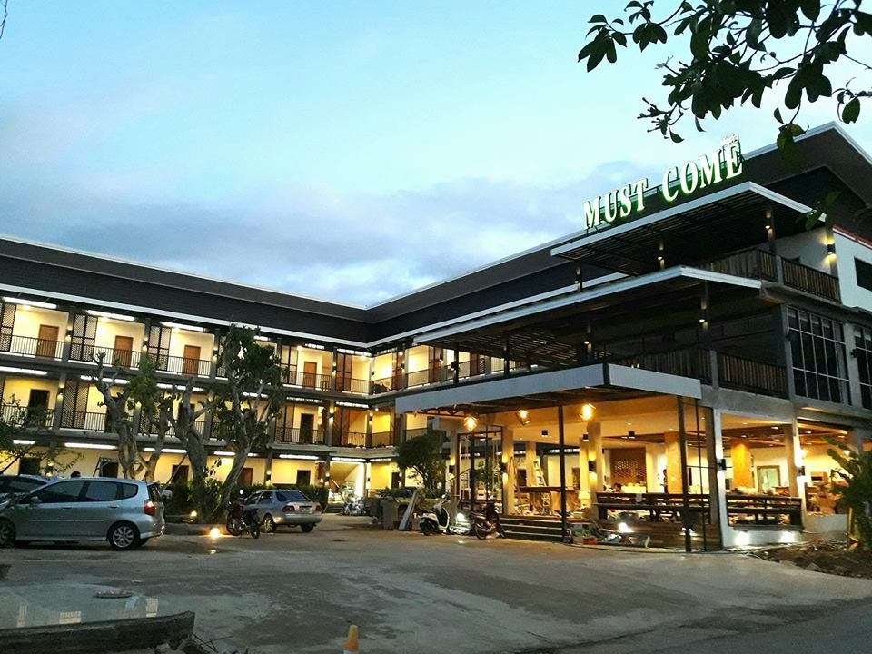 mustcome hotel
