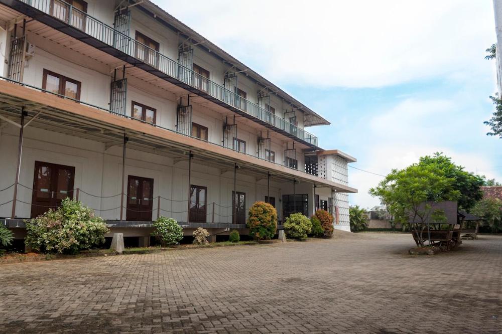 wisma amandari