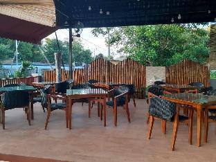 east marina guesthouse