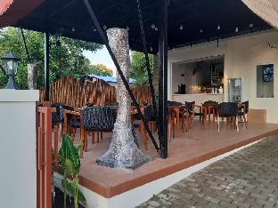 east marina guesthouse
