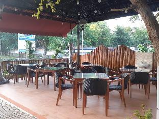 east marina guesthouse