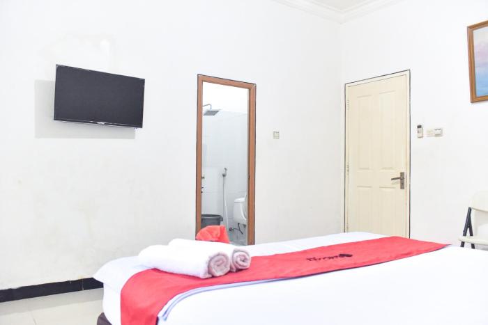 reddoorz near sultan hasanuddin airport 2