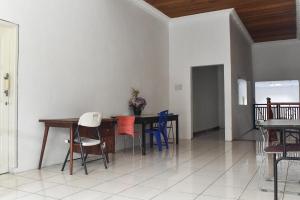 reddoorz near sultan hasanuddin airport 2