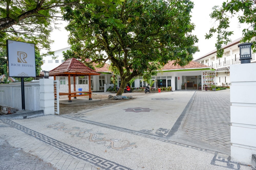 reddoorz near mataram university