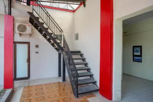 reddoorz syariah near alun alun tegal