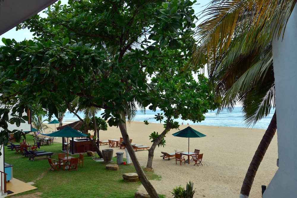 joes resort unawatuna