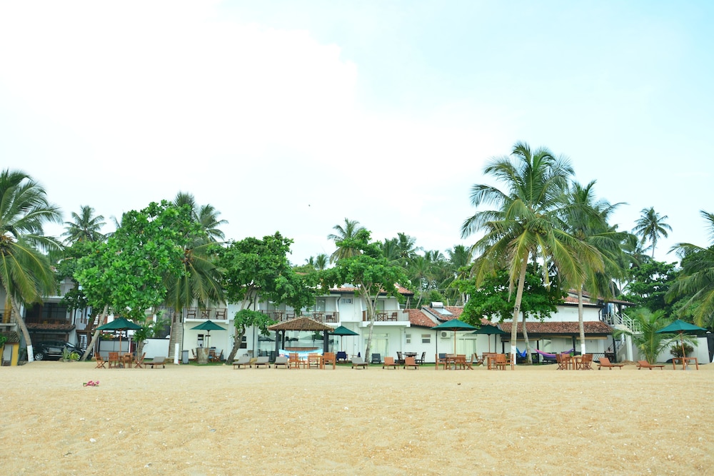 joes resort unawatuna