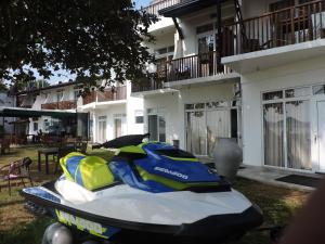 joes resort unawatuna