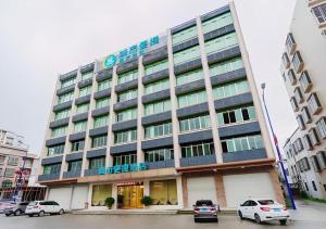 city comfort inn luhe baohua road