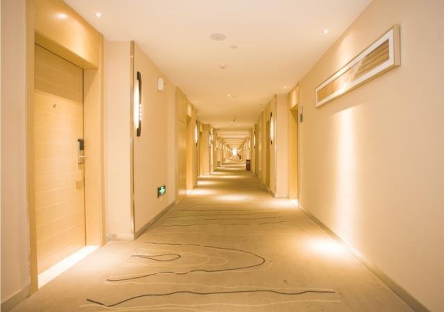 city comfort inn zhanjiang south railway station