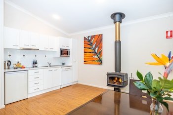 Camelot Boutique Accommodations,Capricorn>>Canungra,5 star