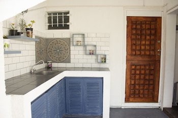 boutique vllla on the rocks