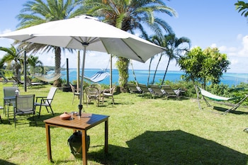 boutique vllla on the rocks