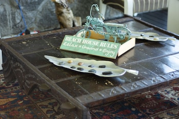 boutique vllla on the rocks