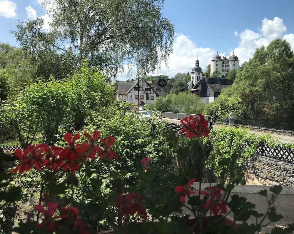 hotel restaurant gemunden