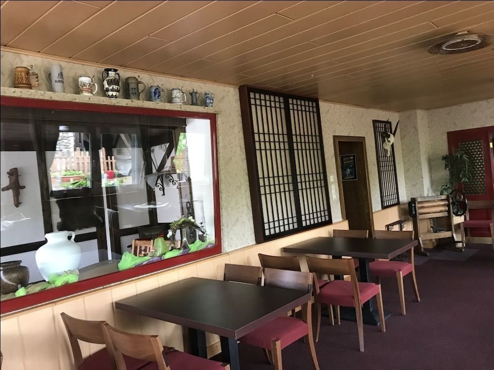 hotel restaurant gemunden