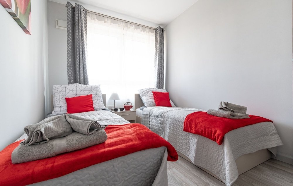 Apartment Metropolia Typu Deluxe Airport,291 Aleja Krakowska,0 star