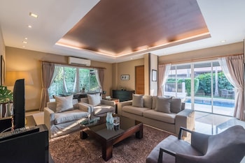 Anb Poolvilla Grand Modern 3Br Jomtien,,3.5 star