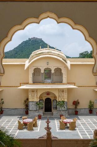 dhula garh a heritage hotel