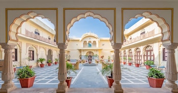 dhula garh a heritage hotel