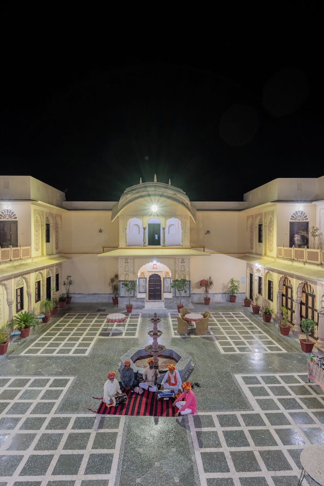 dhula garh a heritage hotel