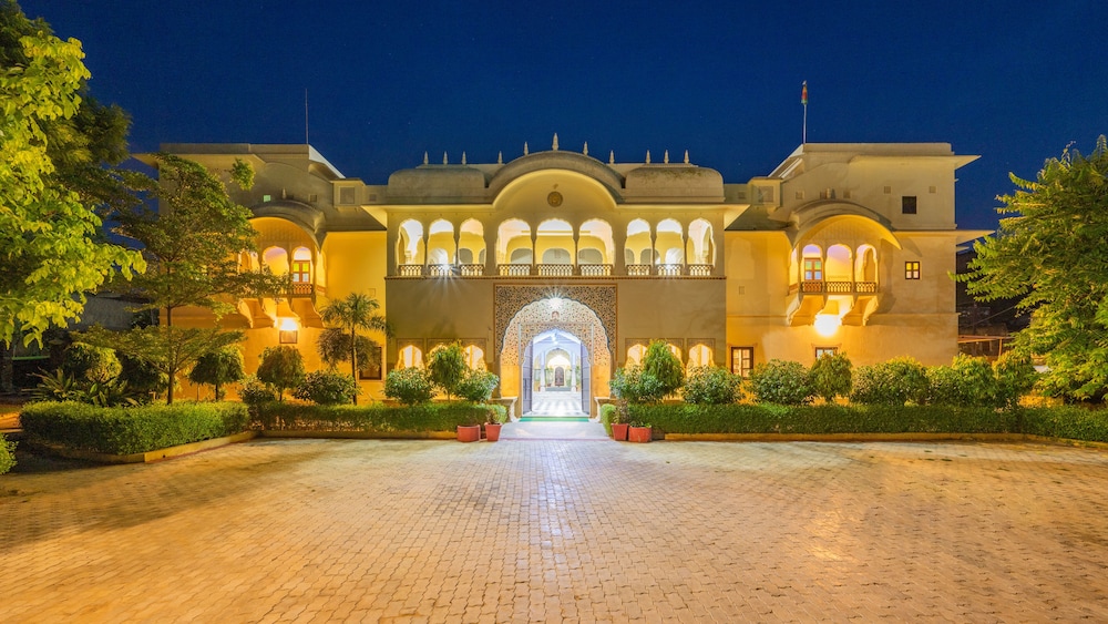 dhula garh a heritage hotel