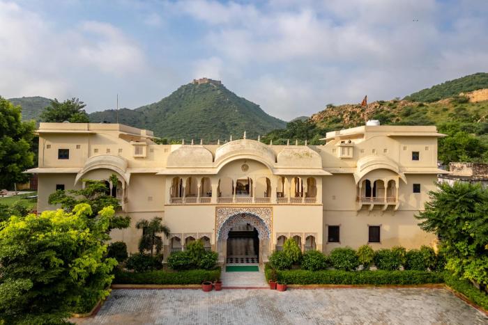 dhula garh a heritage hotel