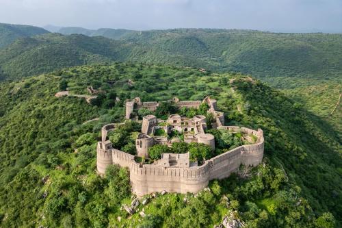 Dhula Garh  A Heritage Hotel,Jamwa Ramgarh>>Jaipur,3 star