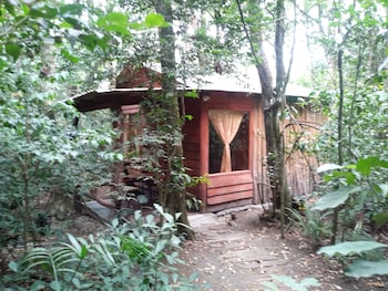 cabanas la montana mountain lodge