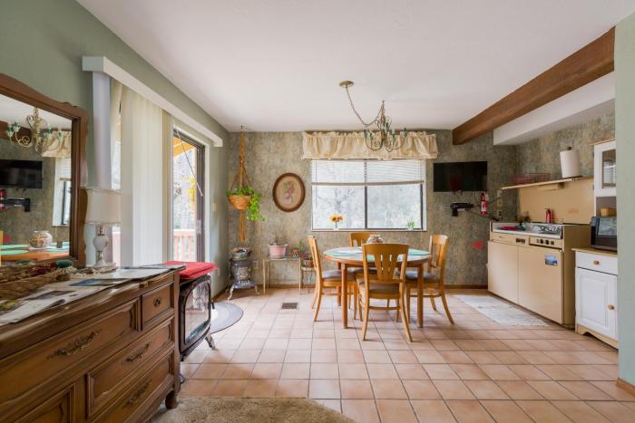 crown king cabins suites and bunkhouse