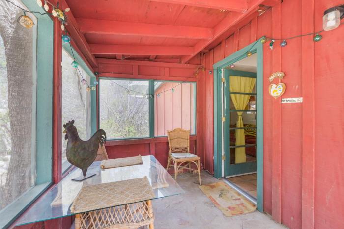 crown king cabins suites and bunkhouse