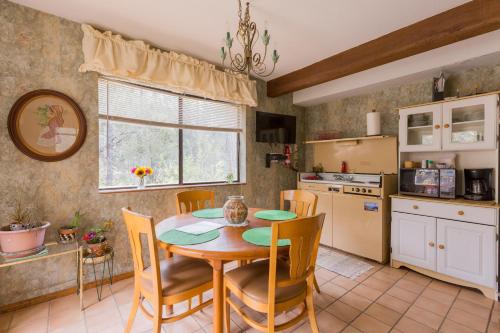 crown king cabins suites and bunkhouse