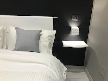parthenope rooms