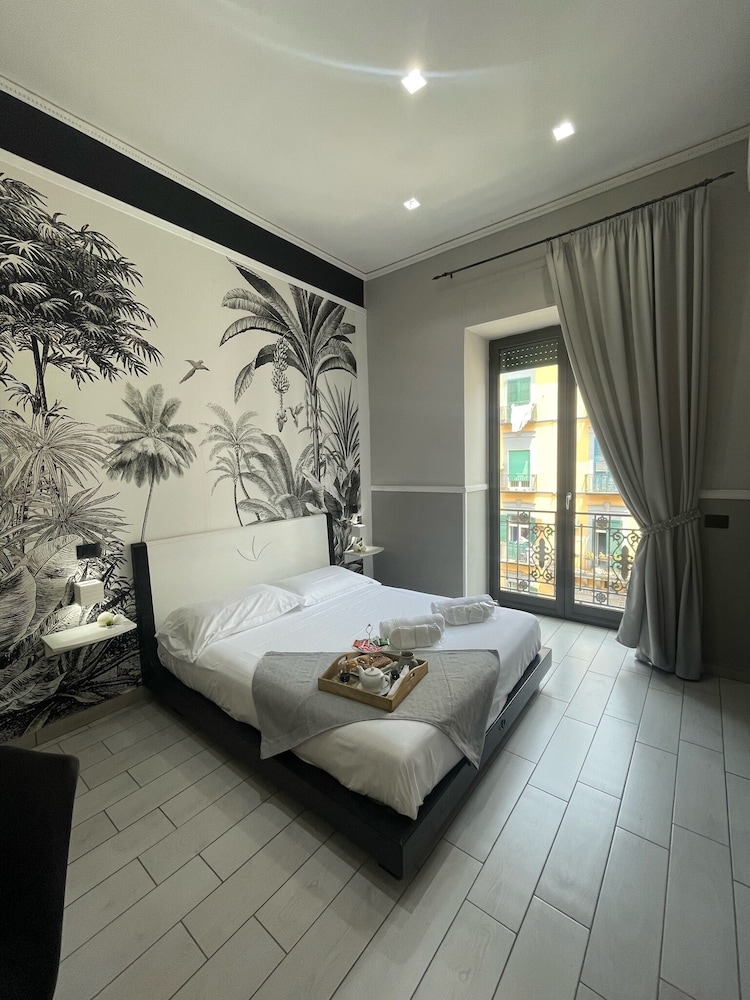 parthenope rooms