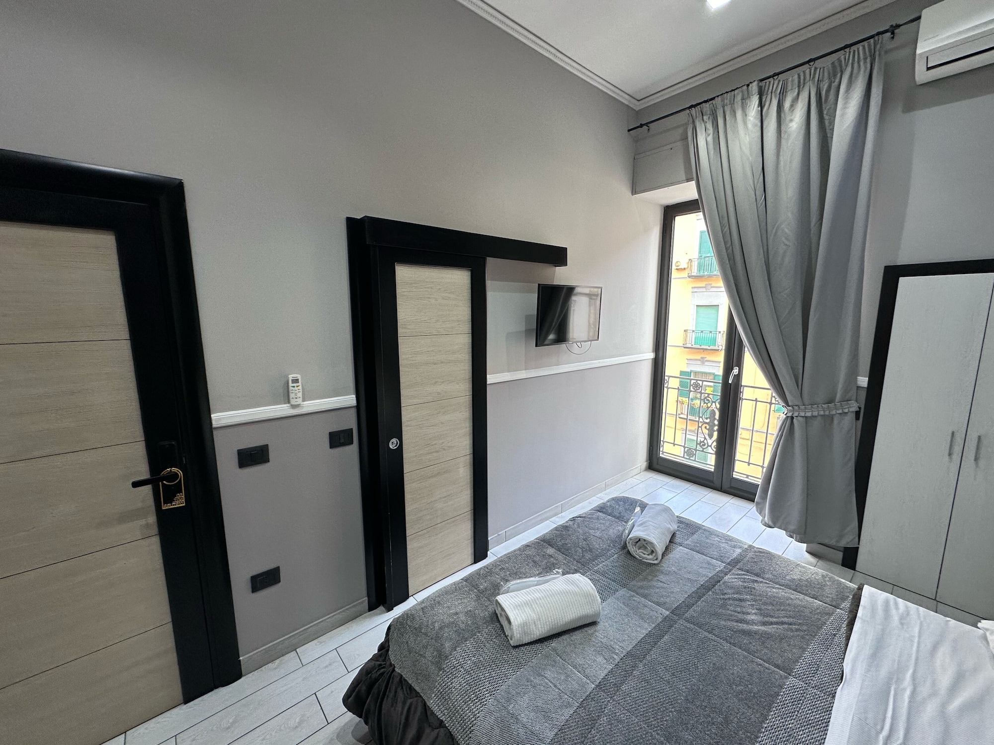 parthenope rooms