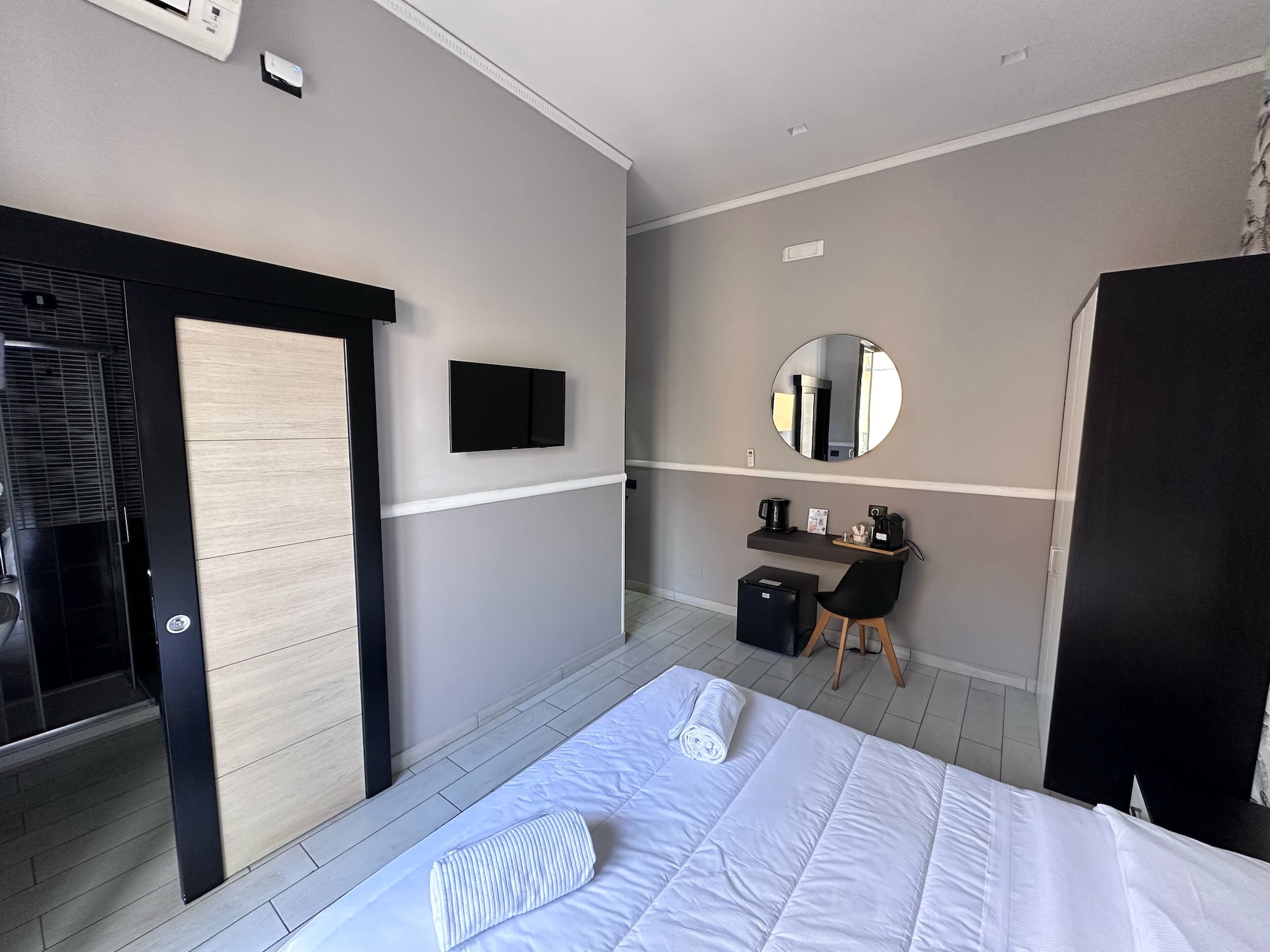 parthenope rooms