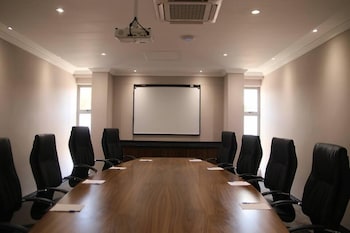 regent hotel kgale