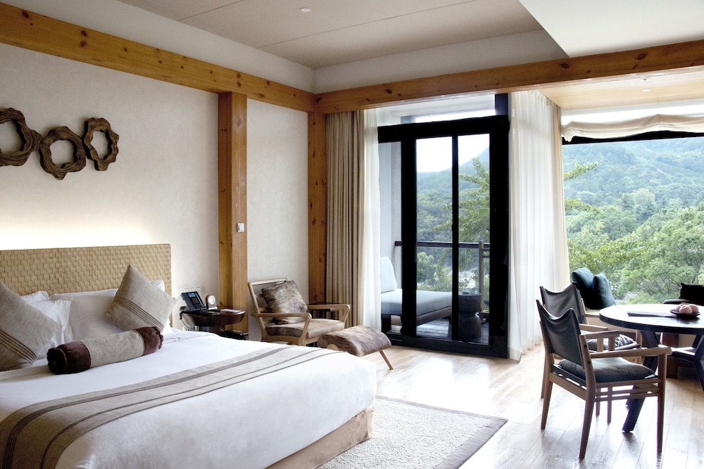 intercontinental one thousand island lake resort by ihg