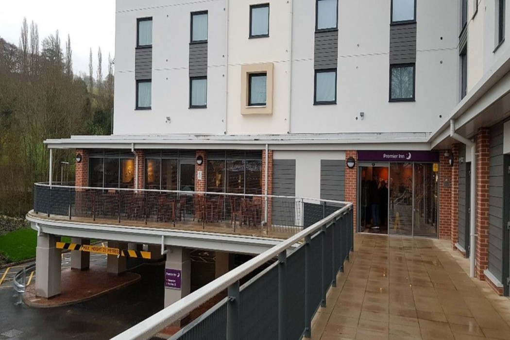 premier inn tiverton